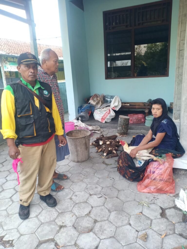 Sepak Terjang KS Pecuri Unggas Kambuhan Di Hentikan Warga JL.Manyar DS.Beran