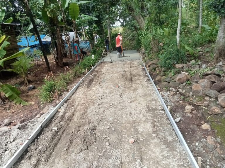 Proyek Siluman Ratusan Juta Ambrol, Kepala Desa Cuci Tangan
