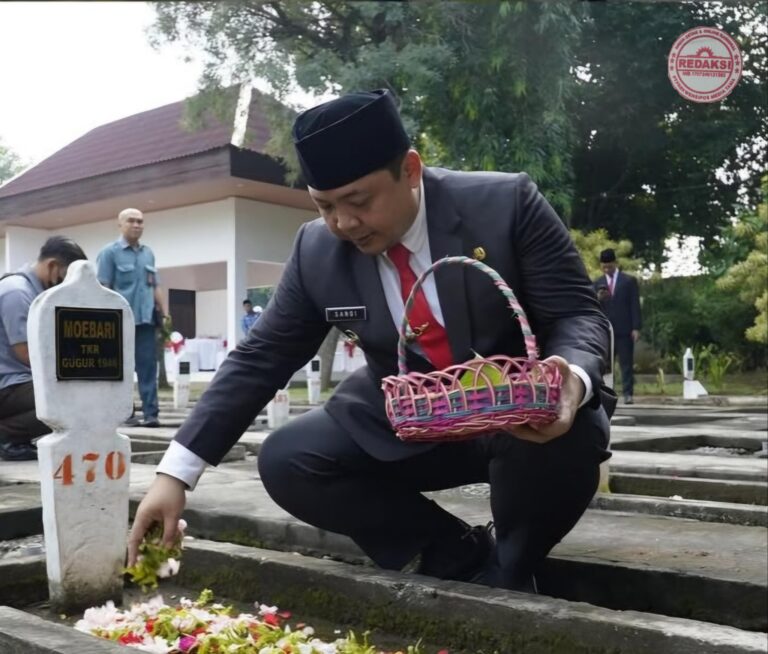 Bangkit, Bersatu, Berdaya: Wawali Mojokerto Ajak Warga Rawat Kedaulatan Lewat Semangat Gotong Royong