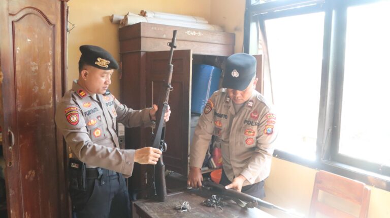 Kapolres Nganjuk Tekankan Etika dan Integritas saat Kunjungan Pembinaan ke Polsek Gondang