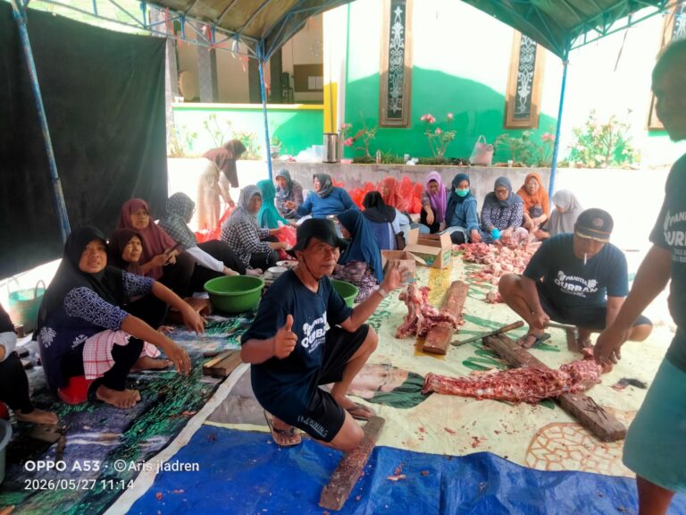 Sinergi Spiritual dan Harmoni Sosial: Mushola Al-Qadir Mayang 1 Sukses Gelar Penyembelihan Hewan Kurban 1447 H